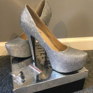 Pewter sparkle high heel mint NIB
